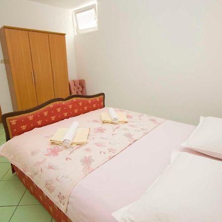 Apartments Srdjan 마카르스카 외부 사진